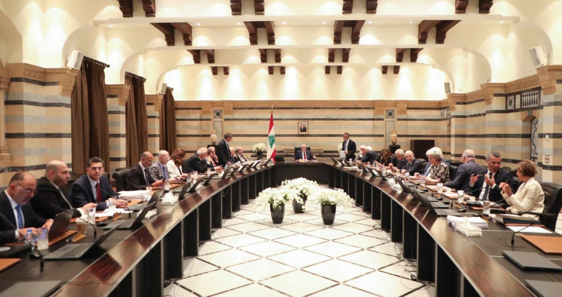 متفجرات "الحزب" تختبر الحكومة ومفاوضات تامبا بلا اختراق